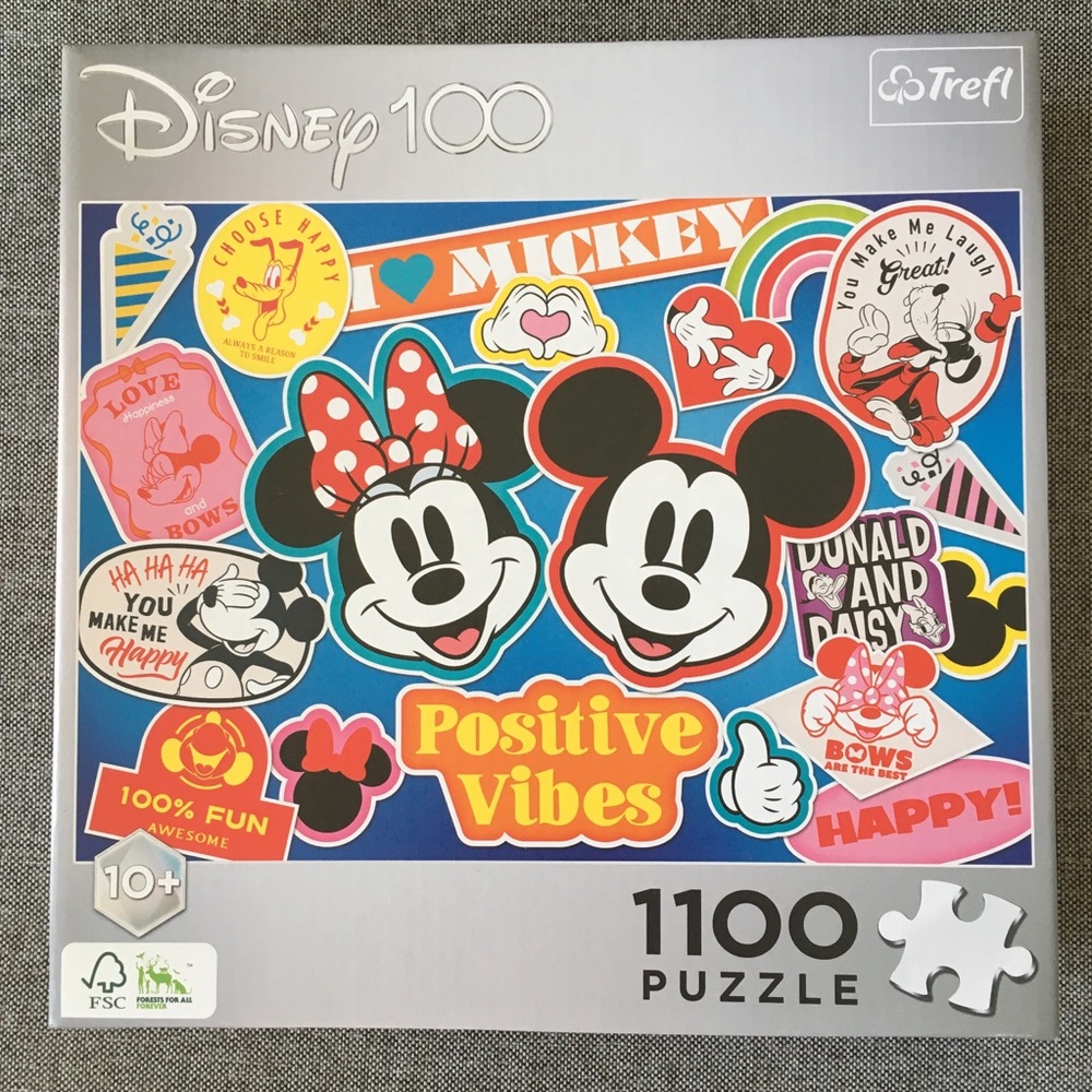 1100 Piece Disney 100 'Positive Vibes' Puzzle Mickey Minnie Goofy Pluto COMPLETE
